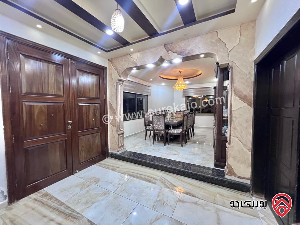 ڤيلا مساحة 375م على أرض 1200م للبيع في عمّان - منجا 