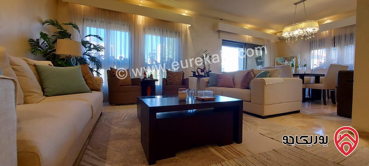 شقة مميزة طابق ثاني مساحة 192م للبيع في عمان - تلاع العلي