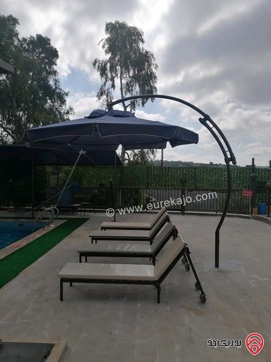 مزرعة ومنتجع مساحة الأرض 3 دونم و 700م والبناء 250م للبيع في اربد - كفر سوم قوشان مستقل استثمارية وسكنية