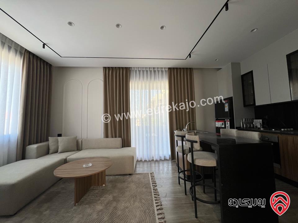 روف فاخر مساحة 90م للإيجار السنوي في عمان - عبدون