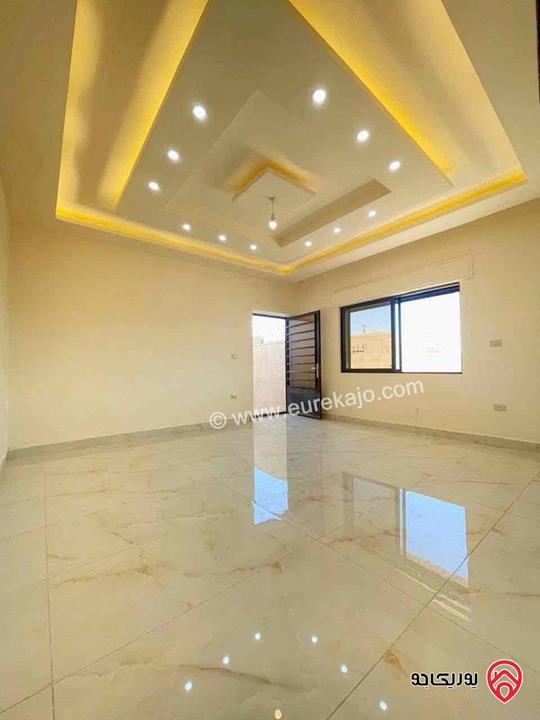 شقة أرضية مساحة 150م داخلي و 50م خارجي للبيع في عمان - طبربور