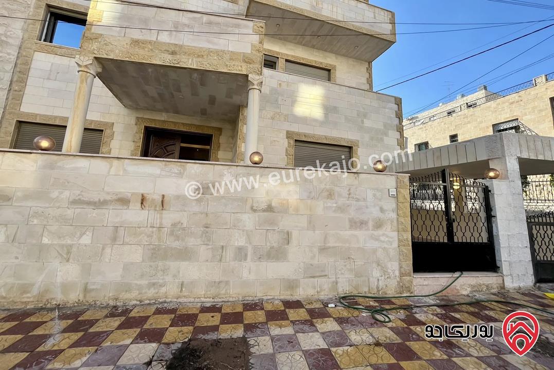 شقة دوبلكس طابق أرضي مساحة 324م للبيع في عمان - ام السماق 