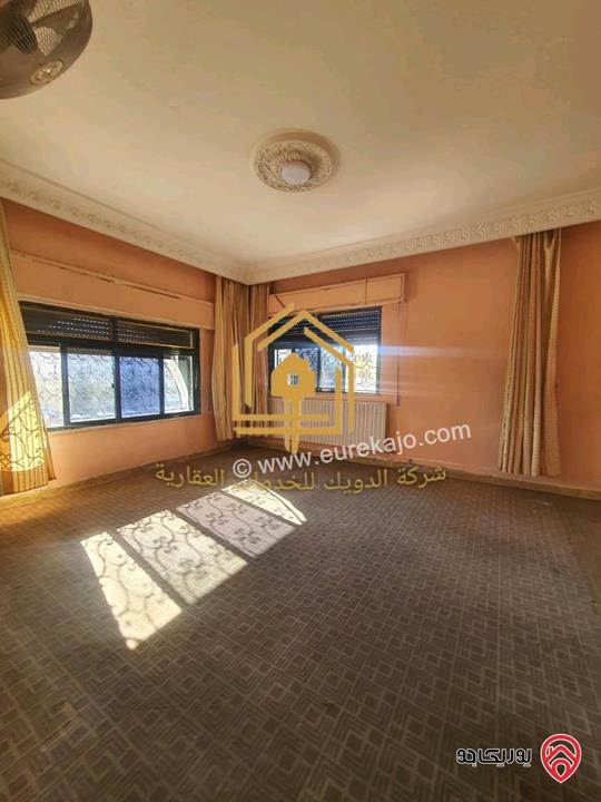 شقة فارغة طابق اول مساحة 250م للايجار في عمان - شفا بدران 