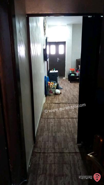 منزل مساحة 350م على أرض 240م للبيع في الزرقاء - حي الامير عبدالله شارع ابو محجن الثقفي