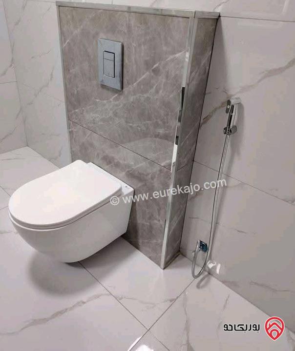 شقة فارغة مساحة 180م داخلي و 120م خارجي للايجار في عمان - دير غبار