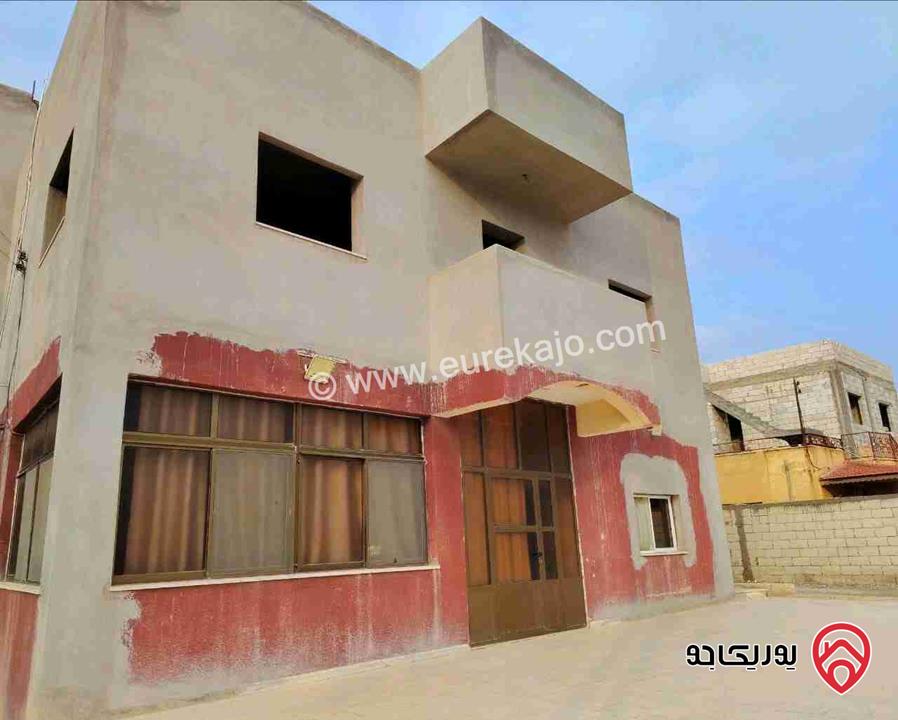 منزل مستقل مساحة 450م على ارض 1800م للبيع في عمان - النقيرة
