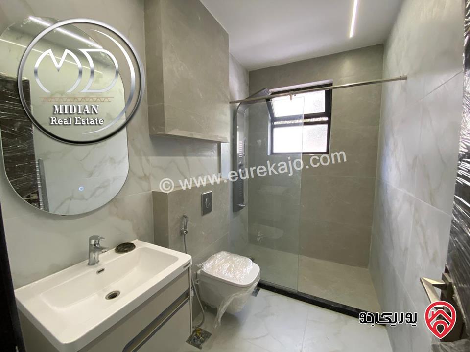 شقة ارضية جديدة فارغة للايجار في عمان - ضاحية الرشيد مساحة 180م مع ترس 30م تشطيبات ديكورات سوبر ديلوكس