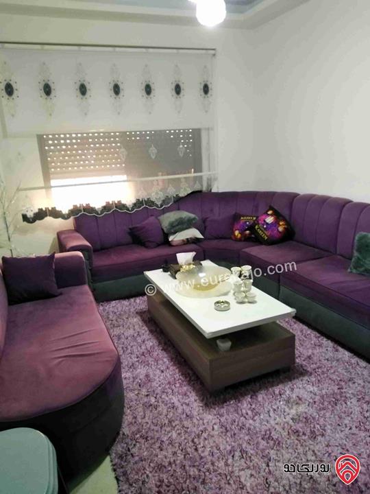 شقه طابق ارضي مع تراس وكراج مستقل للبيع في عمان - جاوا مساحة 110م + 35م
