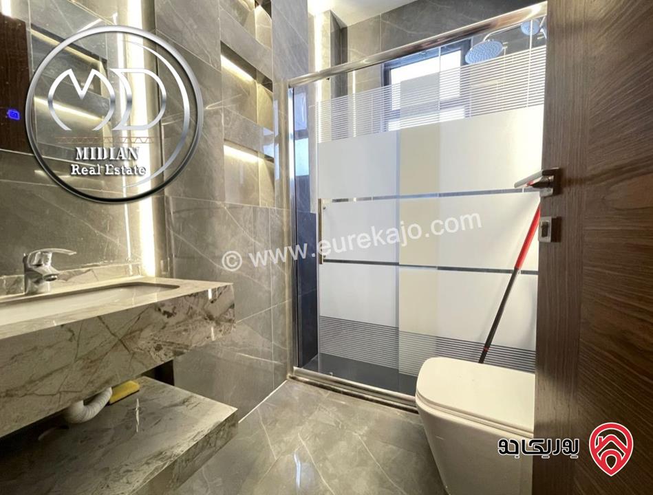 شقة مفروشة جديدة للايجار في عمان - خلدا طابق اول مساحة 200م تشطيبات و ديكورات فاخرة فرش فندقي اطلالة جميلة