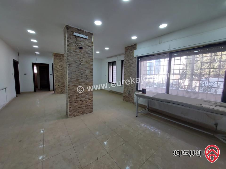 مجمع تجاري مميز على أرض 747م للبيع في عمان - الشميساني مطل على 3 شوارع