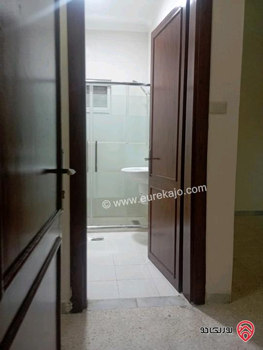 شقة ارضية مساحة 231م داخلي و حديقة وتراسات 250م للبيع في عمان - الجاردنز