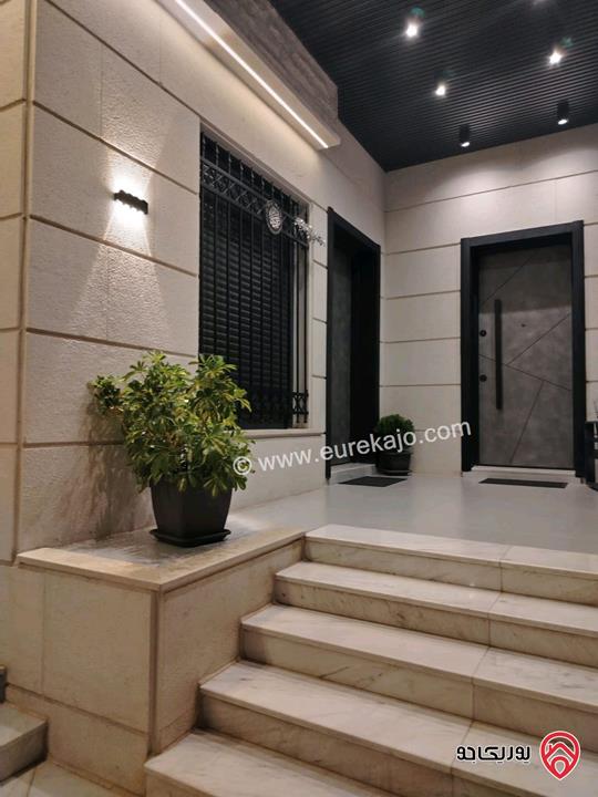 فيلا فخمة مساحة 600م على أرض 560م للبيع في عمان - البنيات طريق المطار