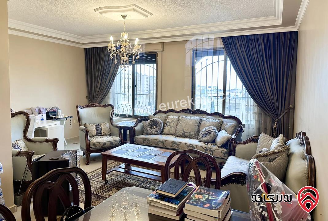 شقة مساحة 170م طابق ثالث للبيع في عمان - ضاحية الرشيد 