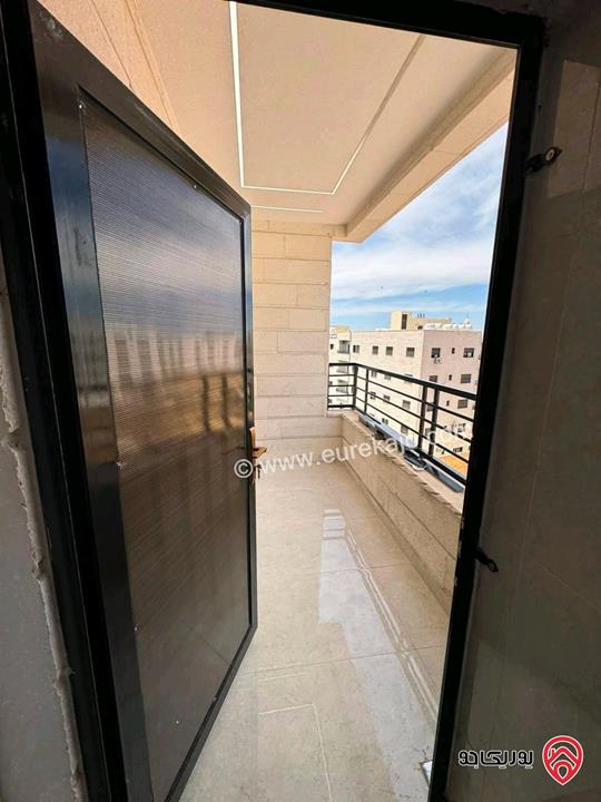 شقة طابق رابع مساحة 150م للإيجار في اربد - شارع البتراء