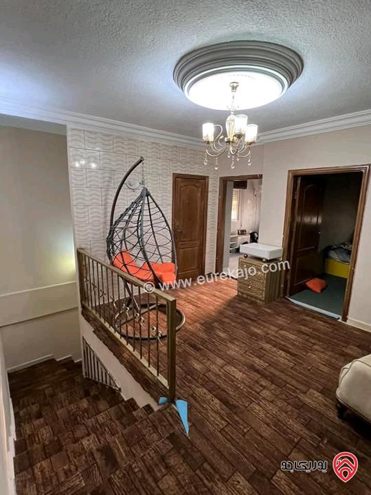 شقة دوبلكس مساحة 140م طابق ثاني للبيع في الزرقاء الجديدة