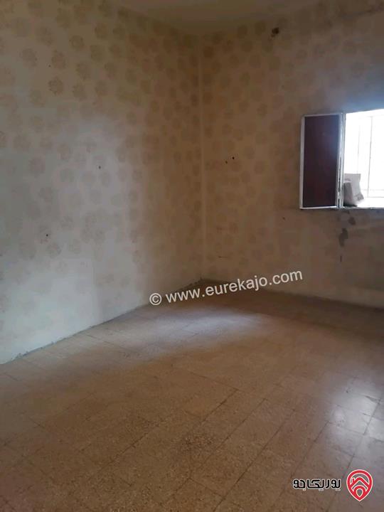 منزل طابقين مساحة 220م على أرض 320م للبيع في عمان - جبل التاج إشارات التاج والجوفة