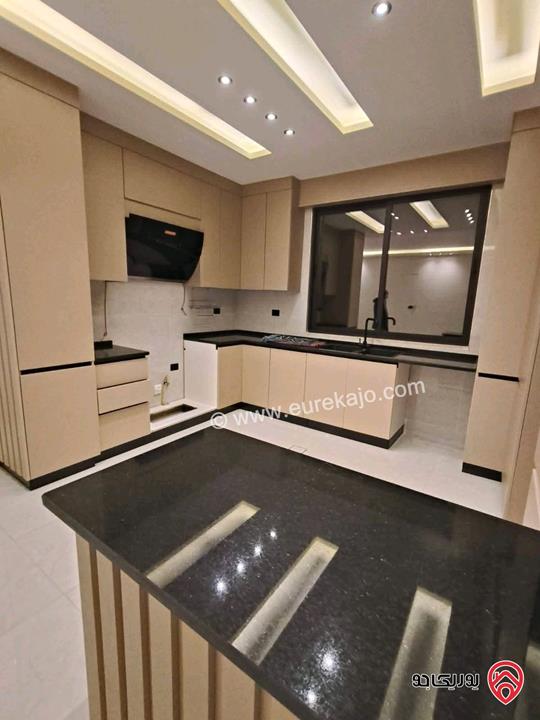 شقة فارغة طابق أول مساحة 160م للايجار في عمان - البنيات 