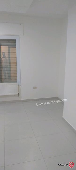 شقة طابق أول فني مساحة 150م للايجار في اربد - كومباوند الأمعري خلف الراهبات 