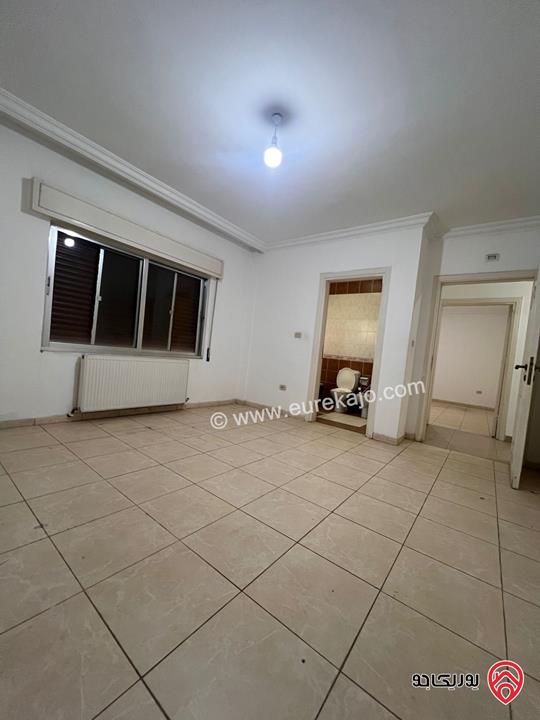 شقة طابق أول مساحة 160م للايجار في عمان - ام السماق 