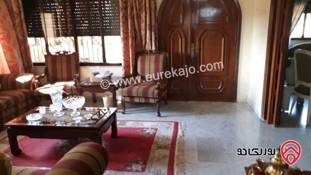 فيلا مكونة من 3 طوابق على ارض 1 دونم للبيع في عمان - خلدا