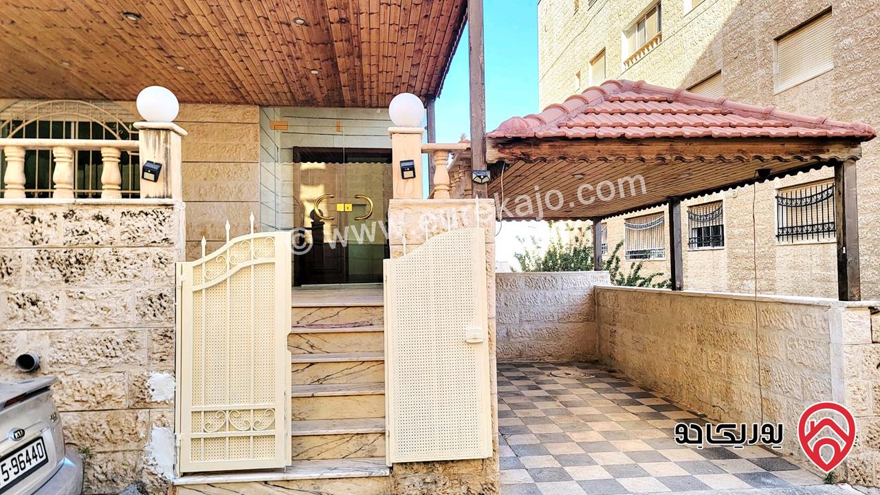 شقة ارضية المساحة الكلية 231م للبيع في عمان - طبربور 