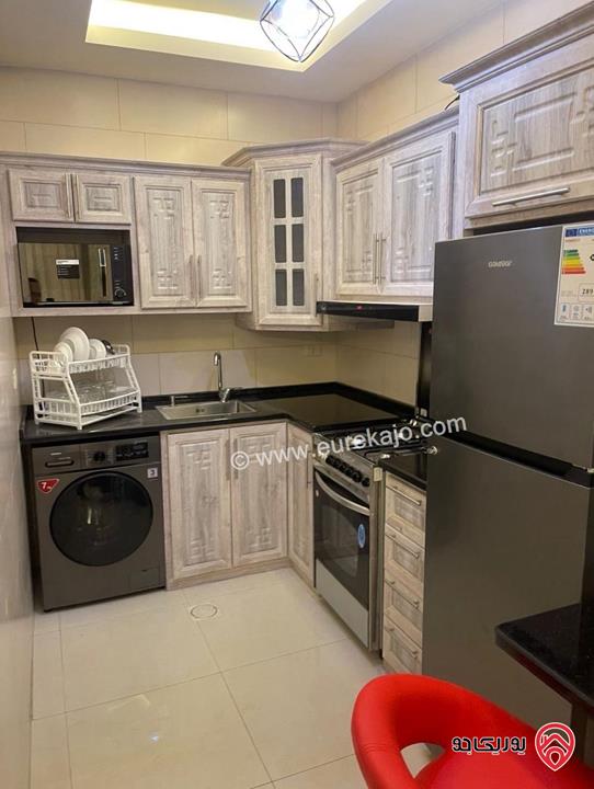 شقة شبه أرضية مساحة 285م للبيع في عمان - تلاع العلي