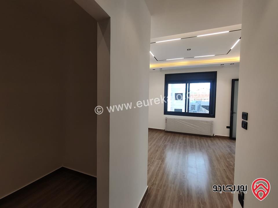 شقق حديثة 215 متر للبيع في عمان - حي الصحابة رجم عميش  