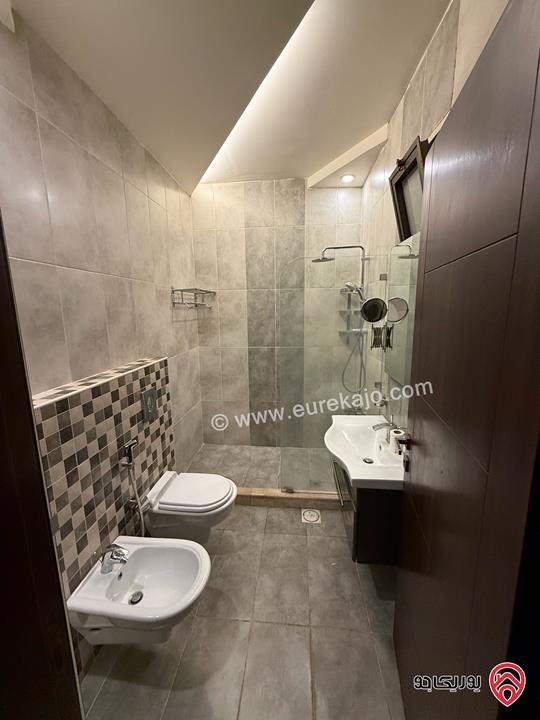 شقة ارضية مساحة 204م داخلي و 120م خارجي للبيع في عمان - الصويفية