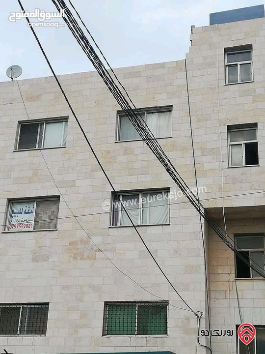 بموقع مميز جدا وسعر مناسب شقة طابق رابع مساحة 160م للبيع في اربد - ايدون 