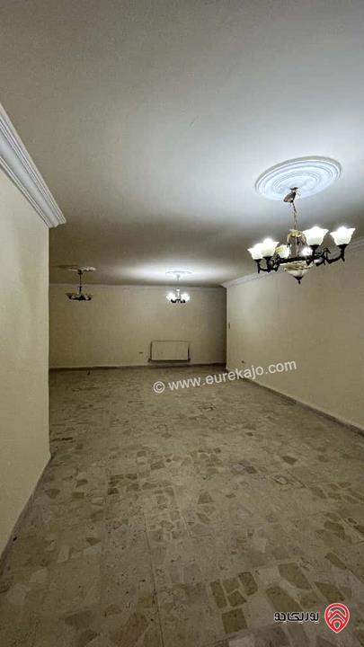 شقة طابق خامس مساحة 115م للبيع في عمان - الرونق قريبة من الدوار الثامن  