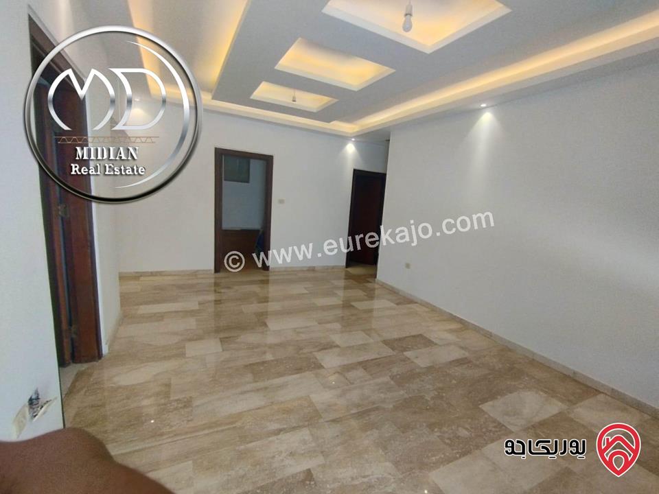 شقة شبه ارضي للبيع في عمان - ضاحية النخيل مساحة 210م مع ترس و حديقة 100م جديدة لم تسكن بسعر مميز