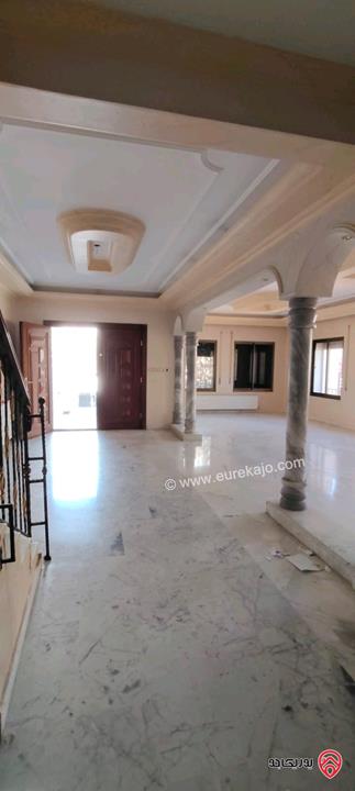 فيلا متلاصقة فاخرة جدا مساحة 540م على أرض 500م للبيع في عمان - شفا بدران الكوم 