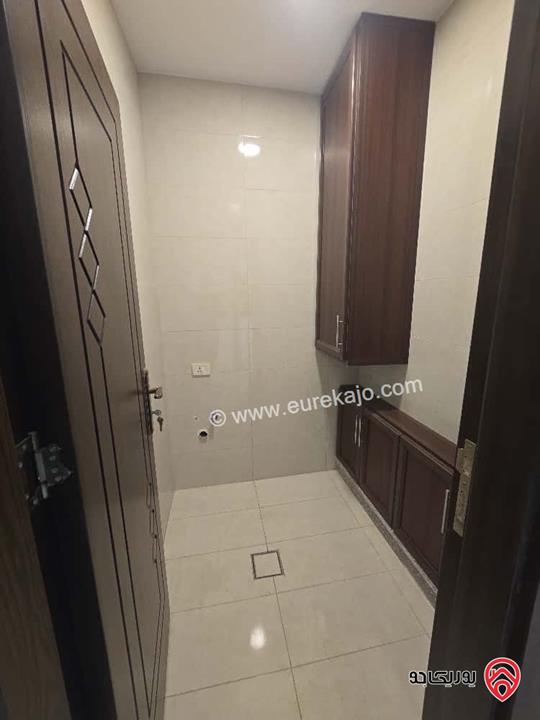 شقة طابق ثالث دوبلكس مساحة 280م للايجار في عمان - طريق المطار 