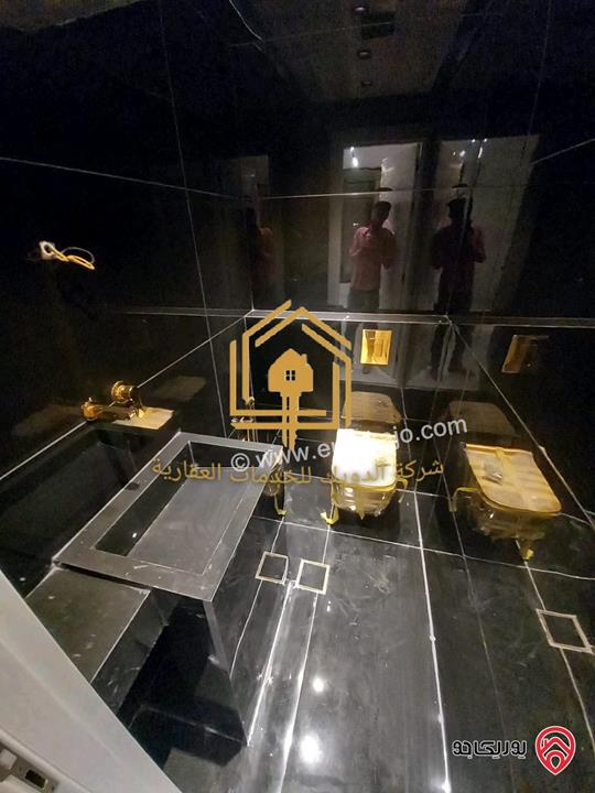 شقة جديدة لم تسكن مساحة 130م داخلي و 40م خارجي للايجار في عمان - الجبيهة 