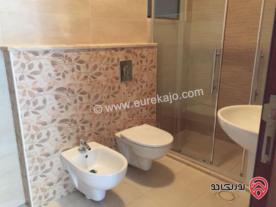 شقة مميزة طابق ثالث مساحة 190م مع روف 25م وترس 120م للبيع أو للايجار في عمان - دير غبار