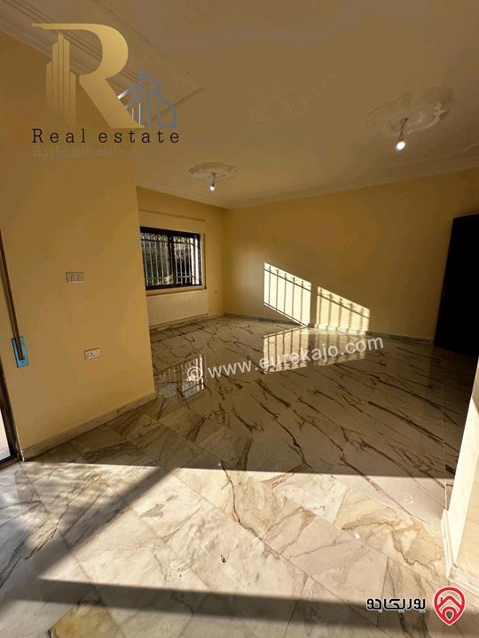 شقة مميزة مجددة مساحة 167م طابق أول للبيع في عمان - تلاع العلي 