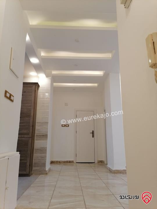 شقة فارغة تصلح لعرسان او عائلة صغيرة مساحة 95م للايجار في عمان - الرابية من المالك مباشرة