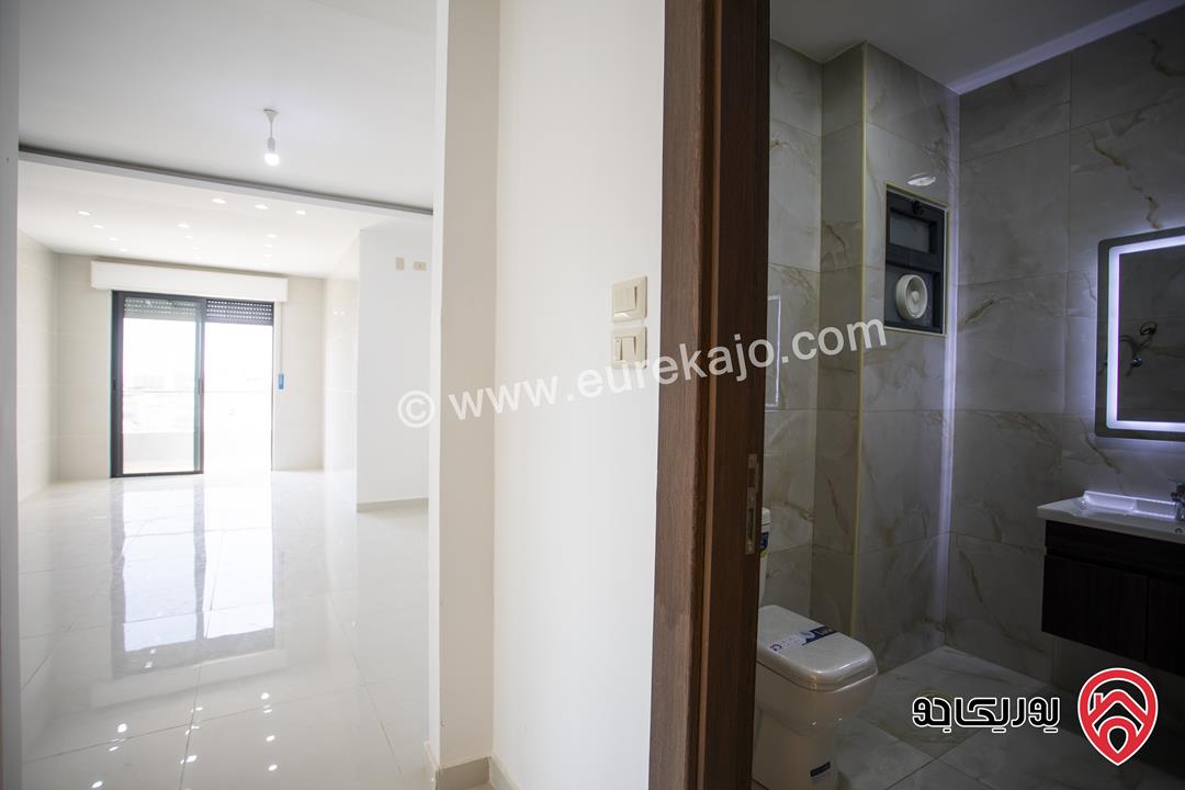 شقة فاخرة طابق ارضي مساحة 130 م للبيع في عمان - ابو علندا من المالك مباشرة كاش او اقساط