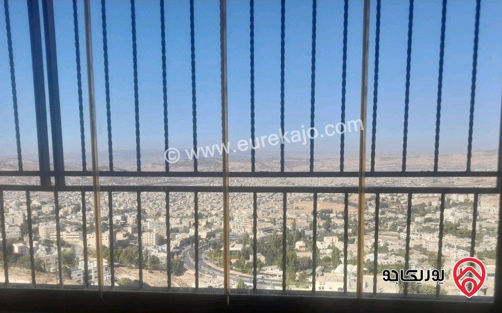 شقة طابق ثالث تشطيب سوبر ديلوكس مساحة 140م للبيع في عمان - الكمالية