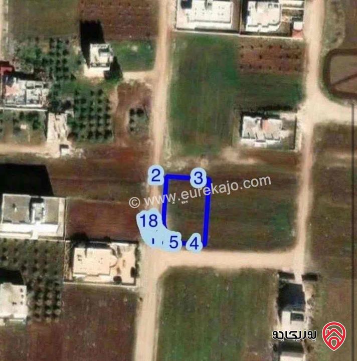 قطعة ارض مساحة 774م للبيع في اربد الصريح / شارع البترا 