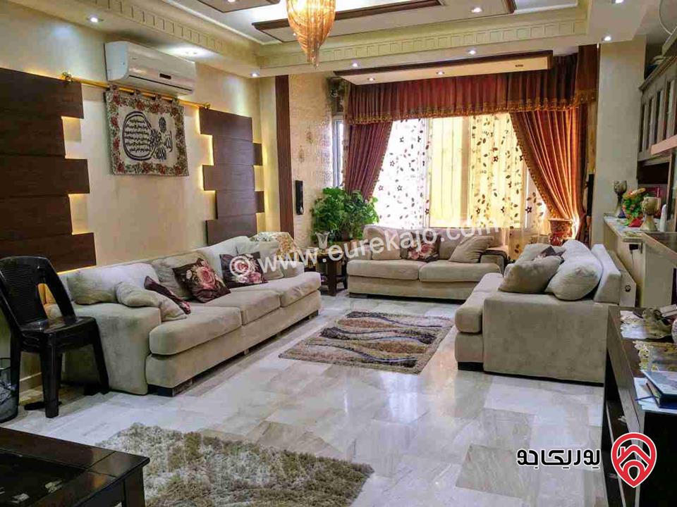 شقة مميزة مساحة 196 متر طابق تاني للبيع في ارقى مواقع عمان - خلدا