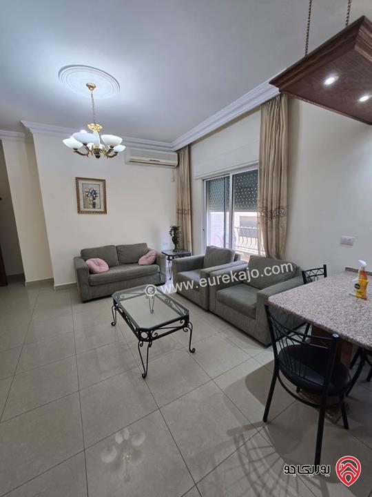 شقتين مفروشتين كل شقة مساحة 80م قوشان مستقل طابق أول ورابع بعفش كامل للبيع في عمان - دير غبار