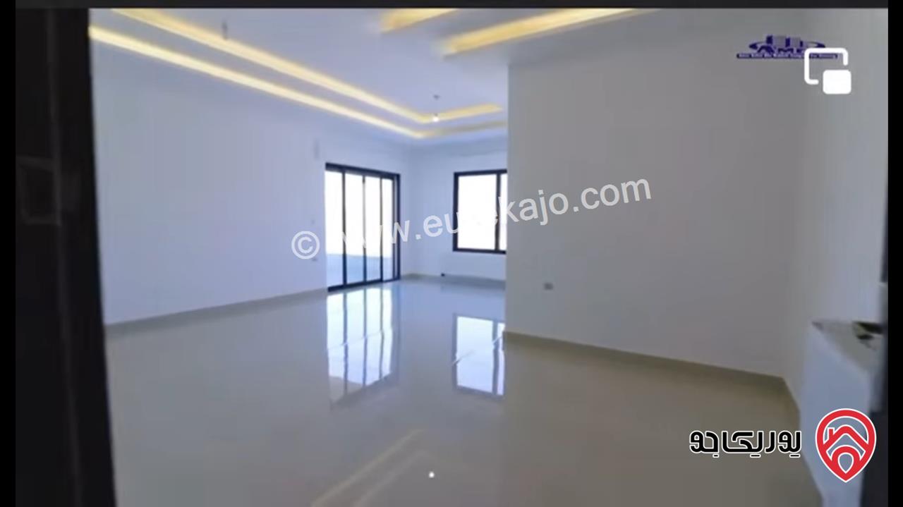 شقة سوبر ديلوكس طابق اول مساحة 184م للبيع في عمان - الجبيهة 