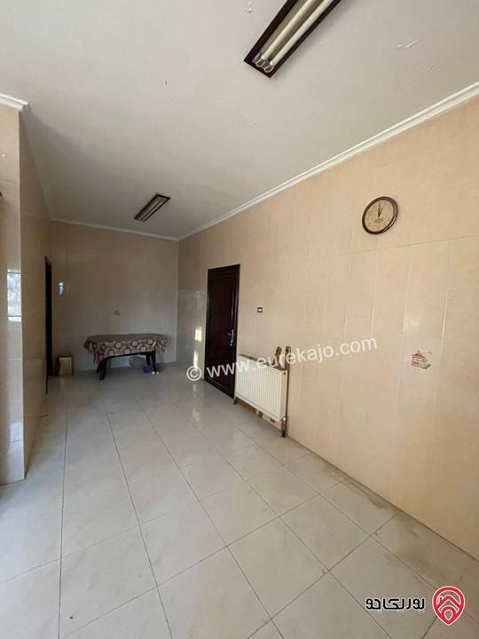 روف طابقينمساحة 233م داخلي و 127م خارجي للبيع في عمان - الجاردنز