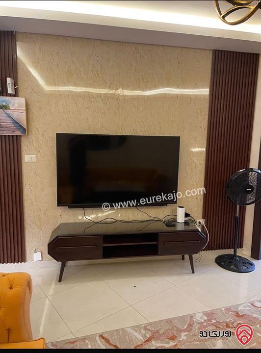 شقة شبه أرضية مساحة 285م للبيع في عمان - تلاع العلي