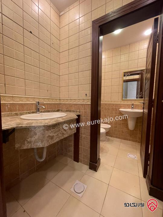 شقة فارغة طابق رابع مساحة 325م للايجار في عمان - ضاحية الرشيد