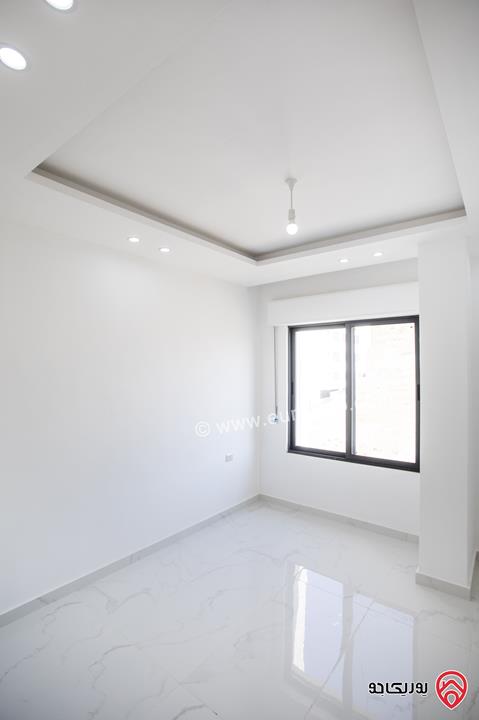 شقة مساحة 120م للبيع من المالك كاش او اقساط في عمان - ابو علندا