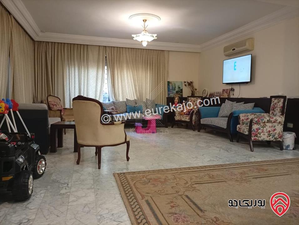 شقة أرضية دوبلكس مساحة 362م داخلي و 300م خارجي مميزة للبيع في عمان - تلاع العلي