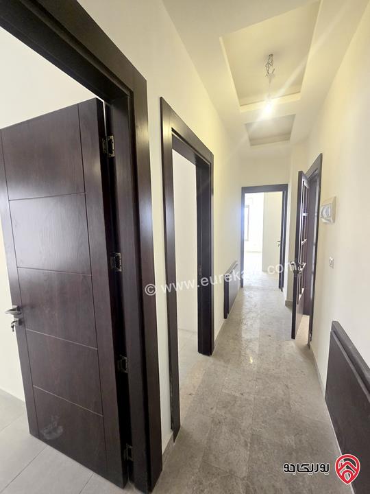 شقة فارغة جديدة مساحة 200 متر طابق ثاني للإيجار في عمان - ام اذينه 