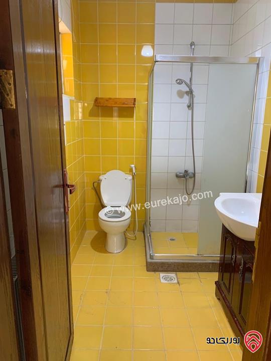 شقة طابق ثالث مساحة 200م للايجار في عمان - خلدا